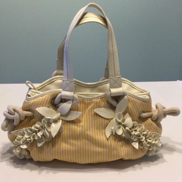 United Colors Of Benetton Handbags - United Colors Of Benetton Cloth Shoulder Bag